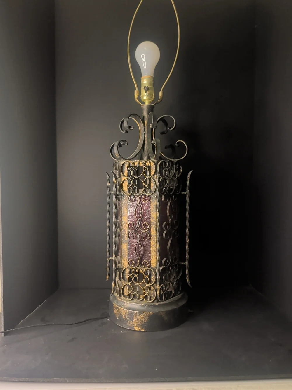 Vintage Gothic Black and Gold Scroll Table Lamp